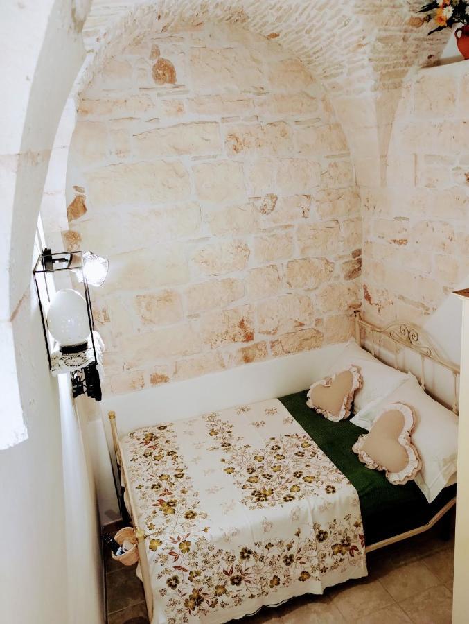 Al Bianco Nido White Stone Apt In Martina Franca Exterior photo