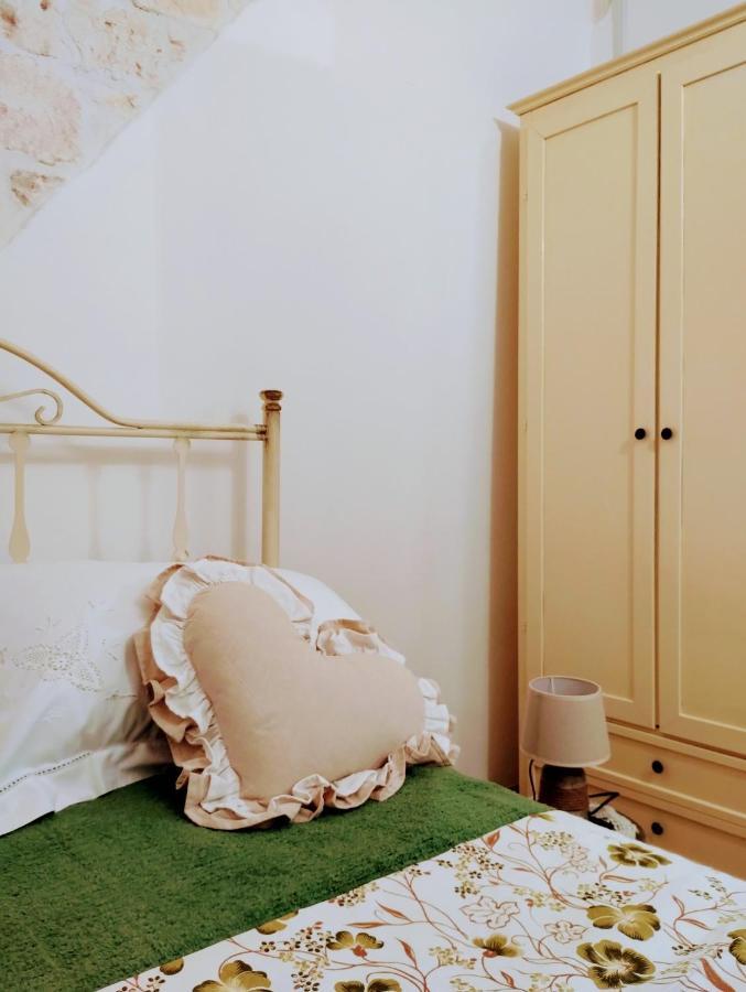 Al Bianco Nido White Stone Apt In Martina Franca Exterior photo