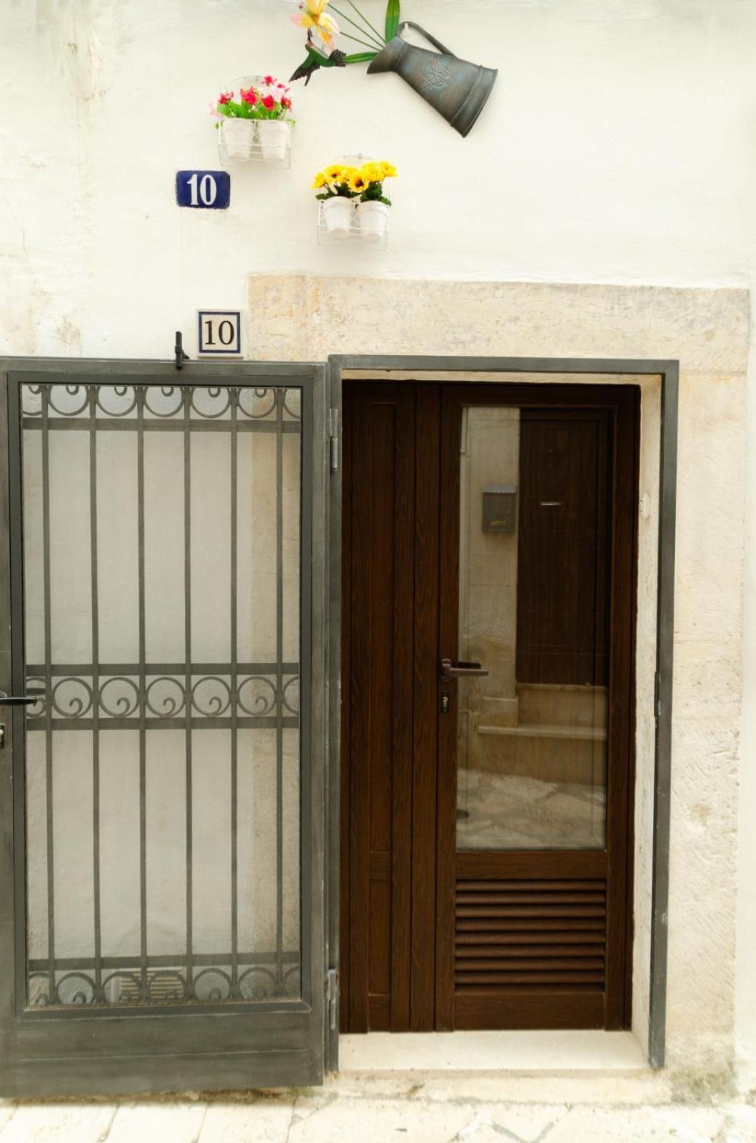 Al Bianco Nido White Stone Apt In Martina Franca Exterior photo