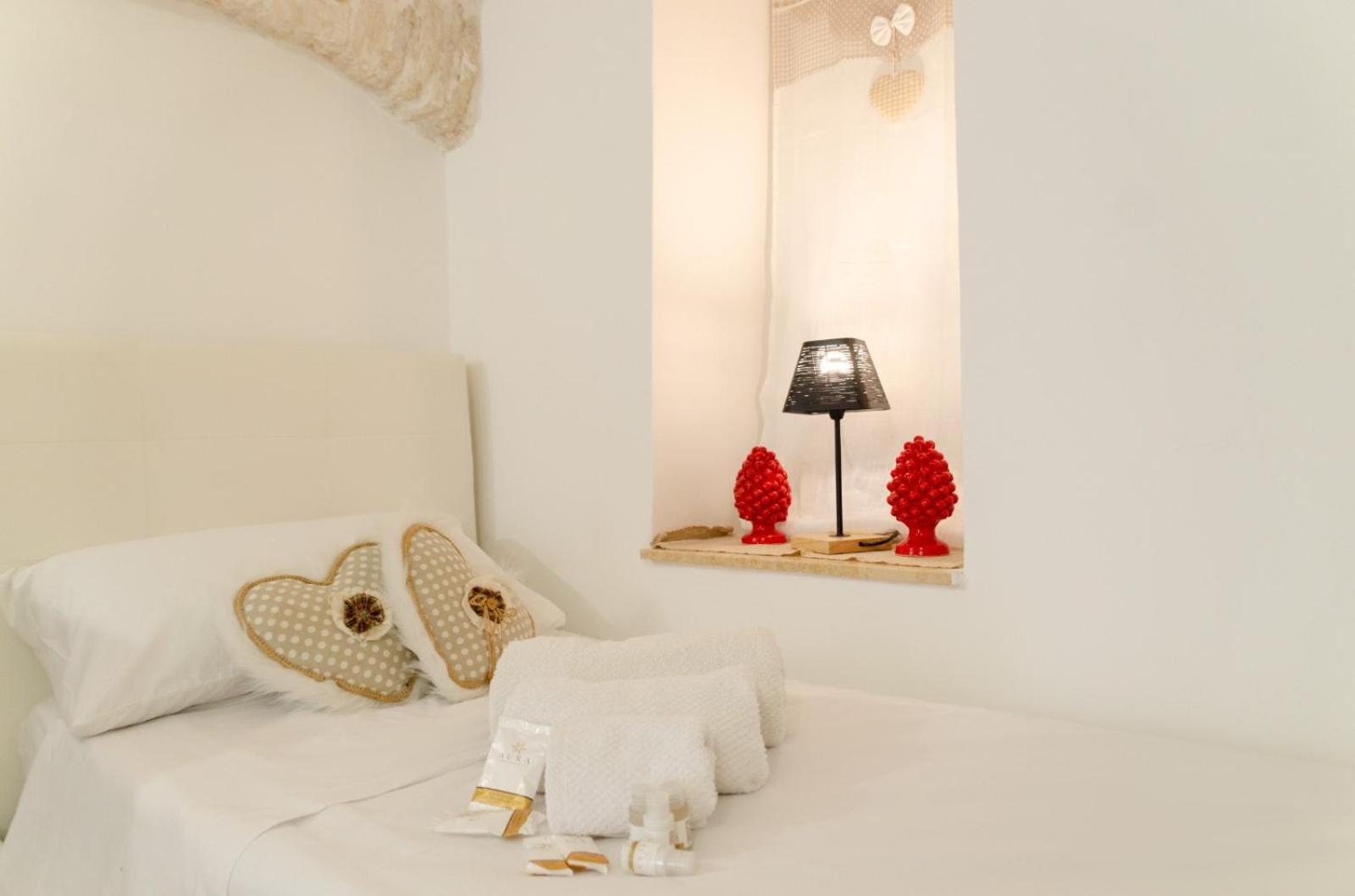 Al Bianco Nido White Stone Apt In Martina Franca Exterior photo