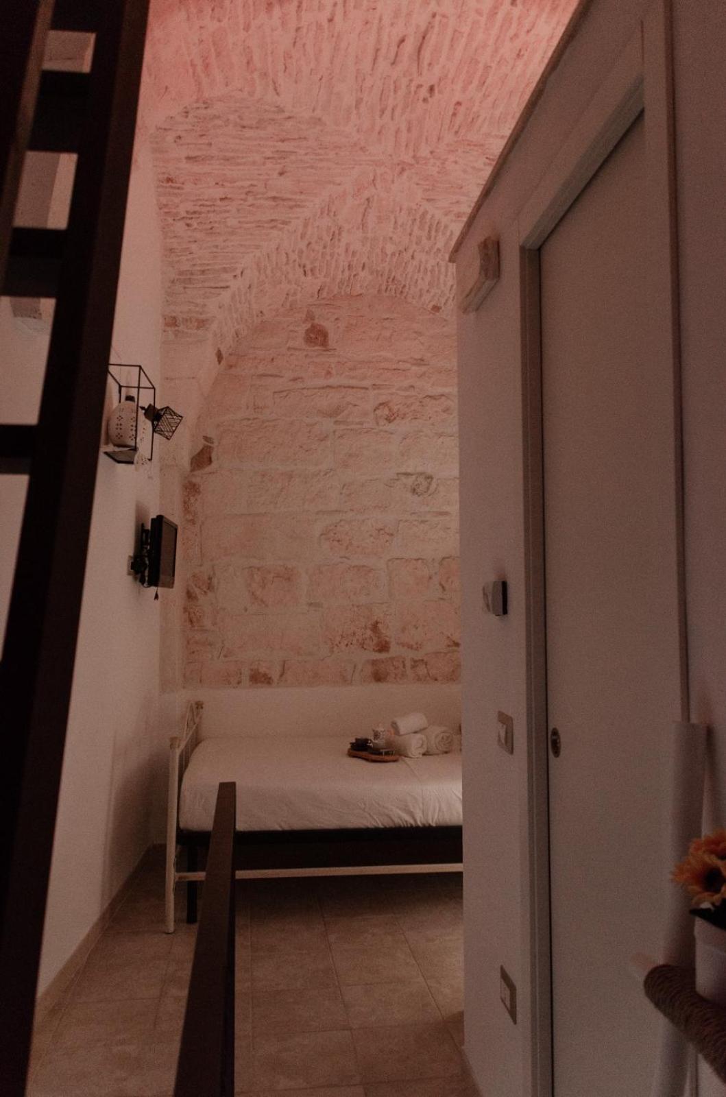 Al Bianco Nido White Stone Apt In Martina Franca Exterior photo