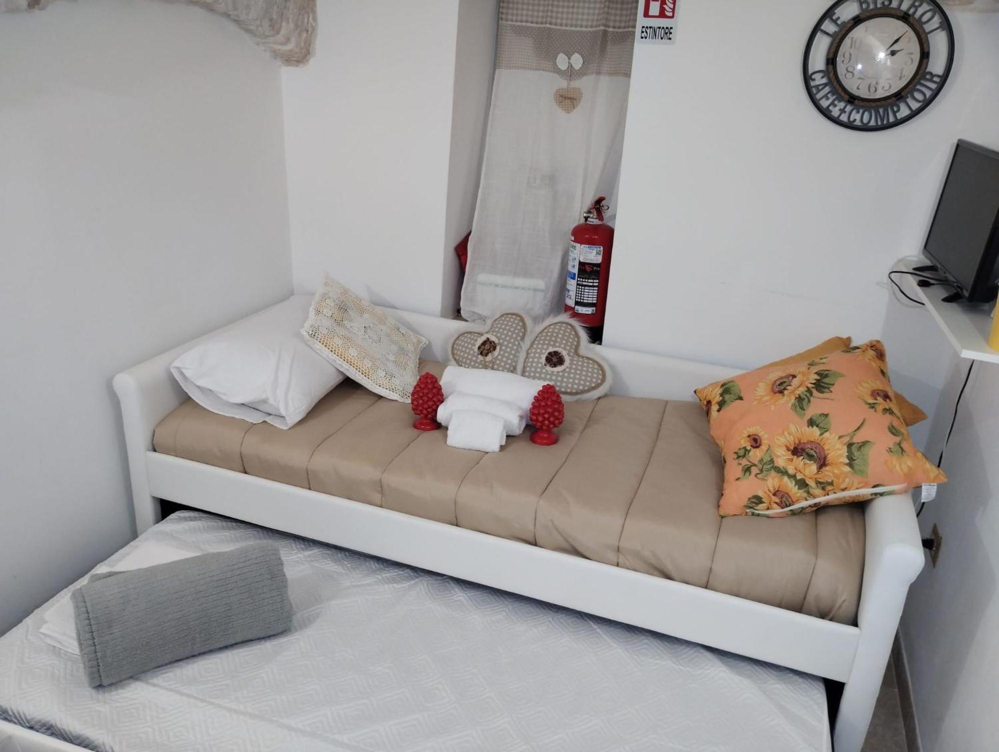 Al Bianco Nido White Stone Apt In Martina Franca Exterior photo
